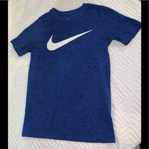 Nike boys tee shirt 👕